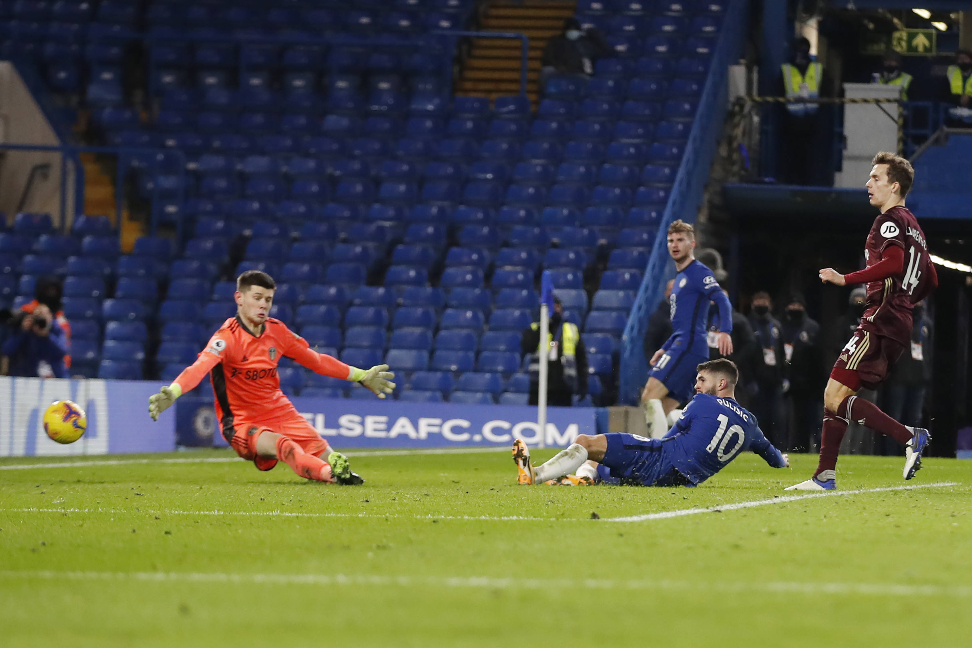 多场失利使 多场失利使